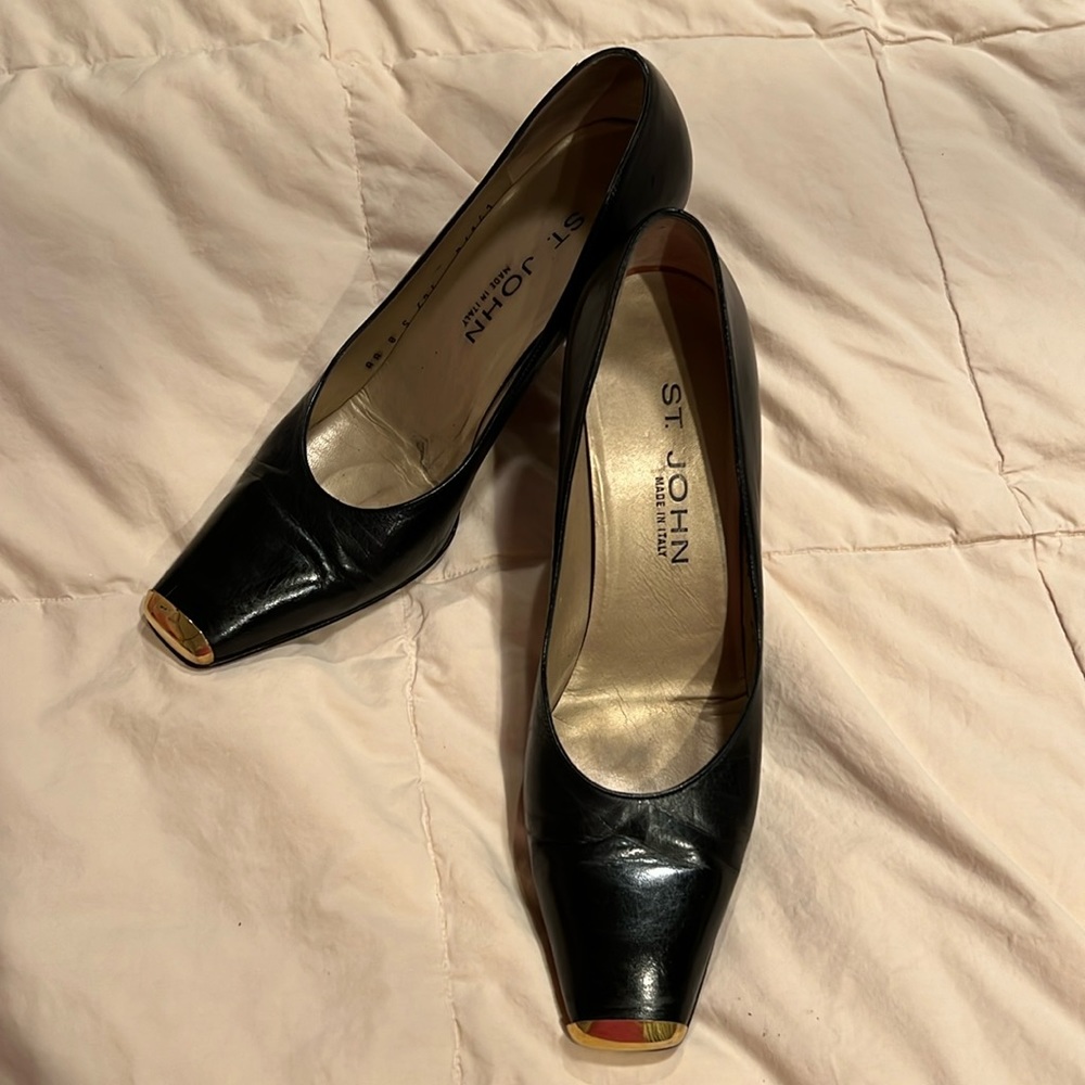 St. John Pumps with Gold toe and Rectangular Heel.